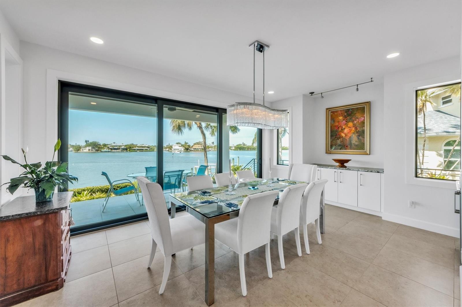 NORTH POINT HARBOUR UNIT THREE - Residential