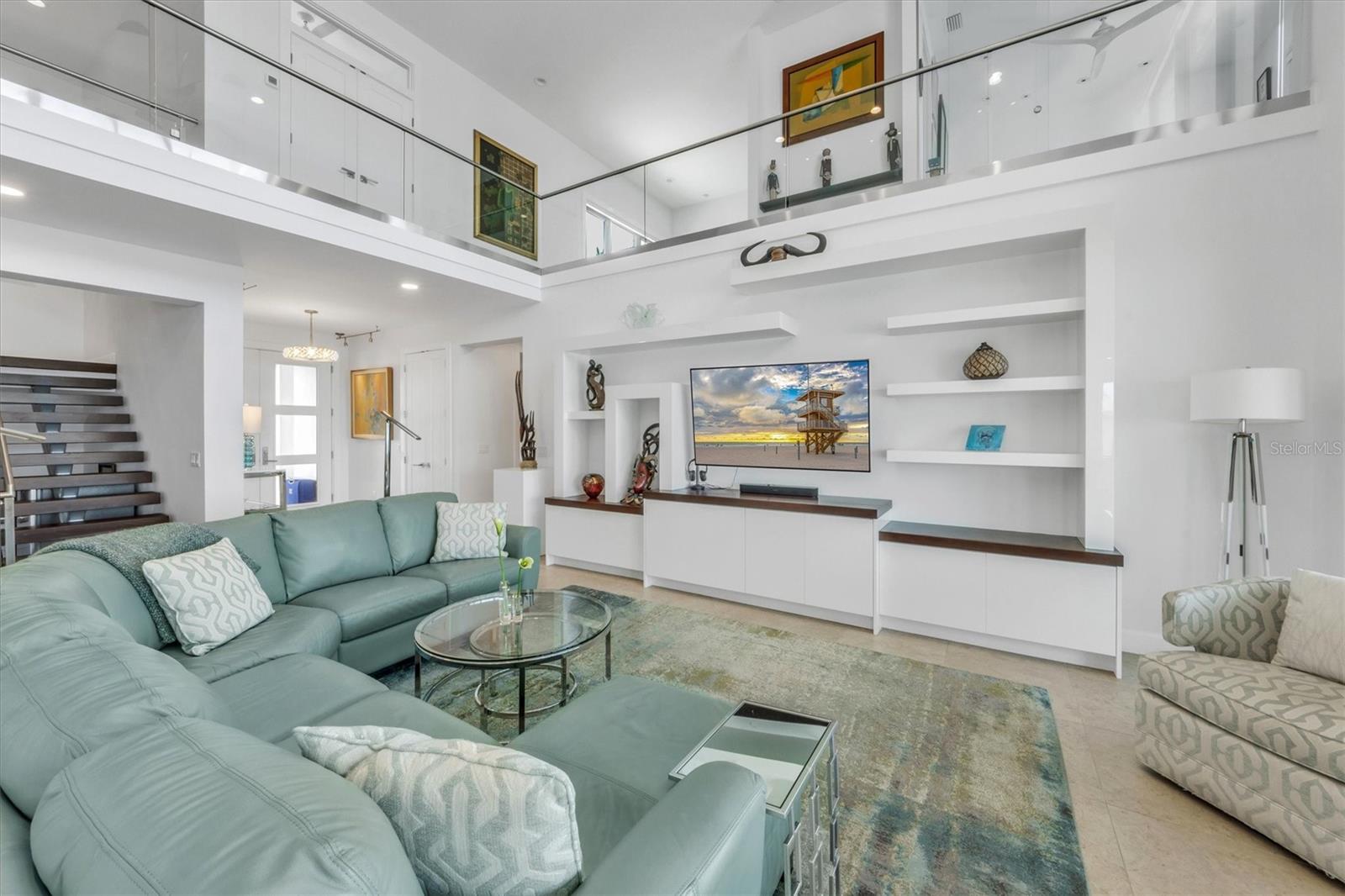 NORTH POINT HARBOUR UNIT THREE - Residential