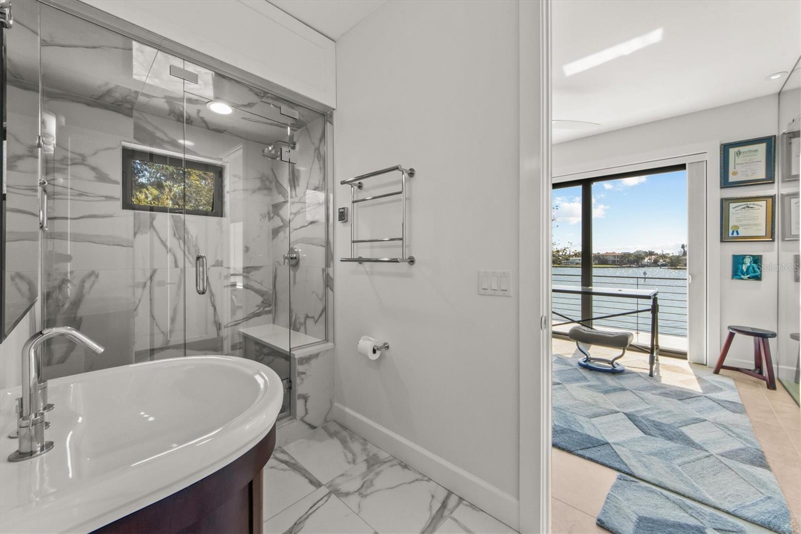 NORTH POINT HARBOUR UNIT THREE - Residential