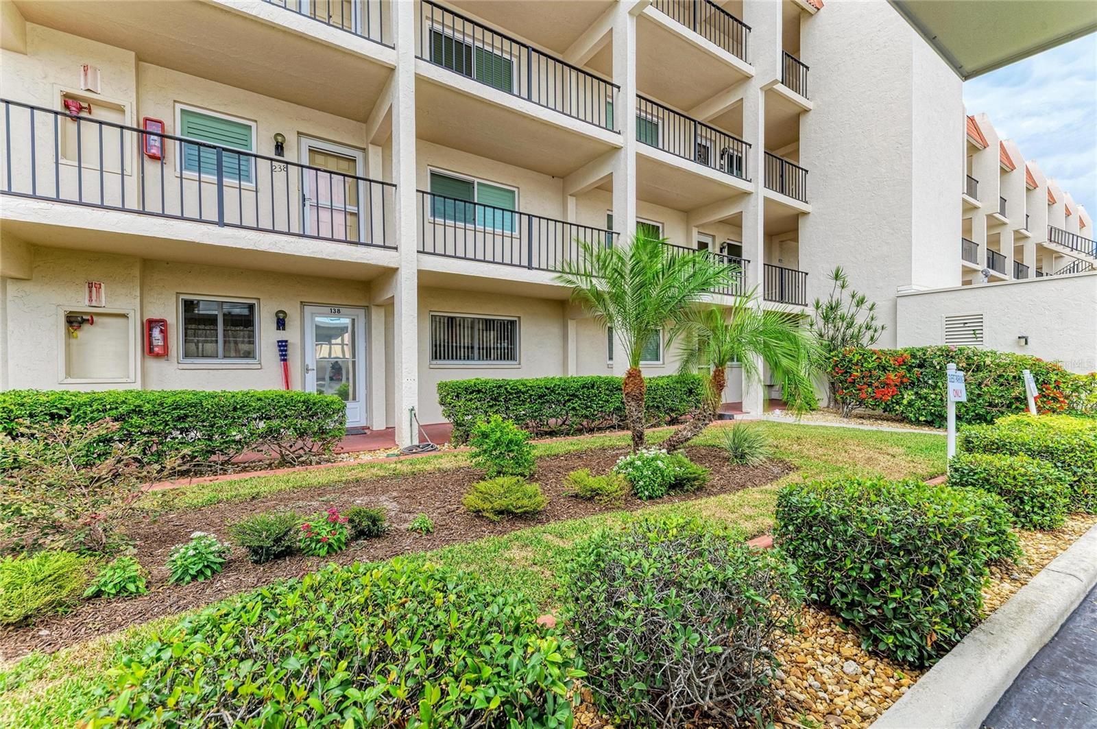 BELLA COSTA II - Residential