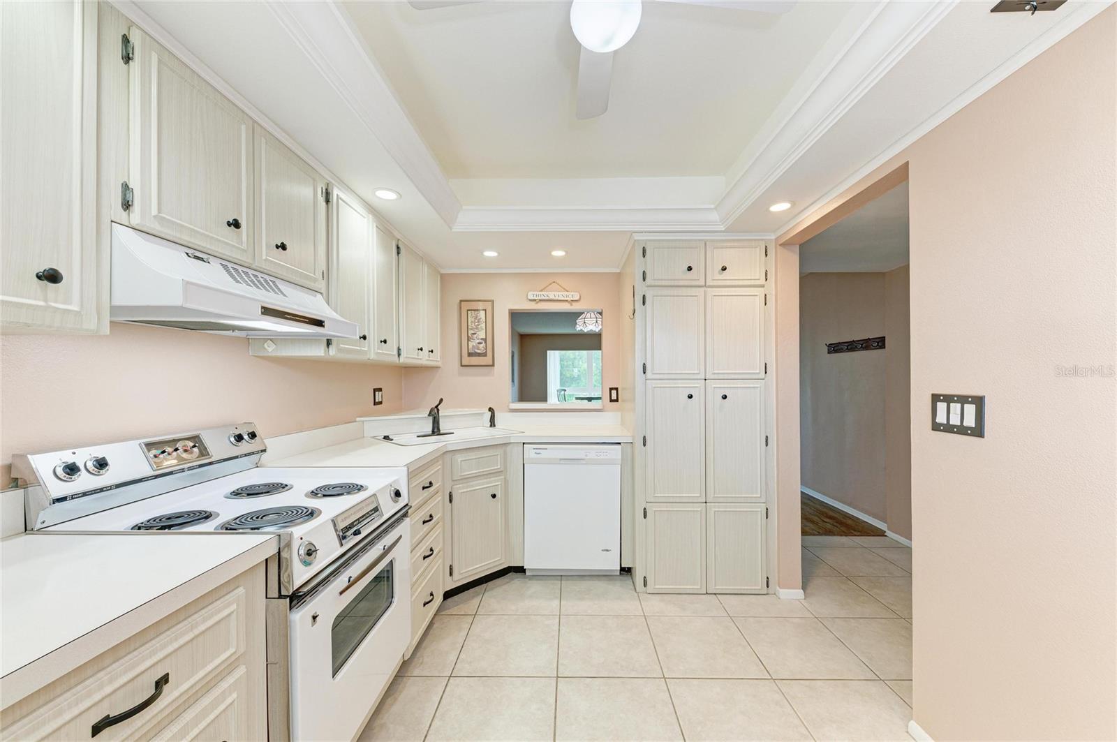 BELLA COSTA II - Residential