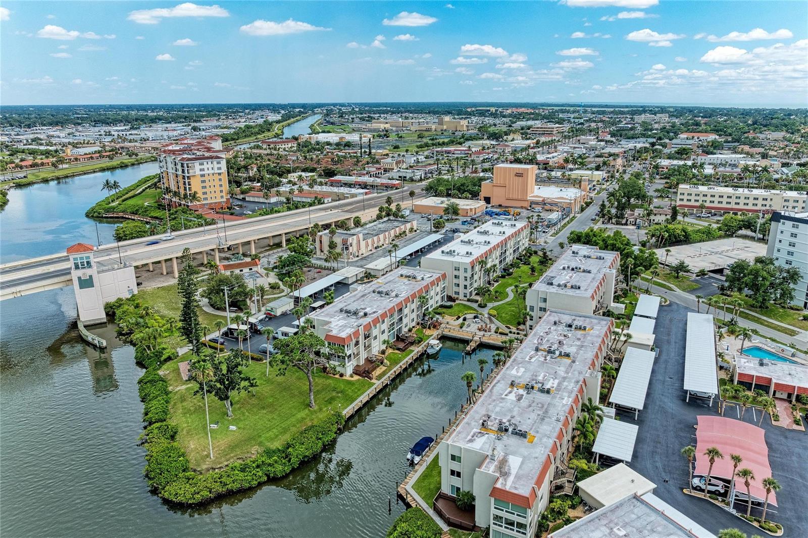 BELLA COSTA II - Residential