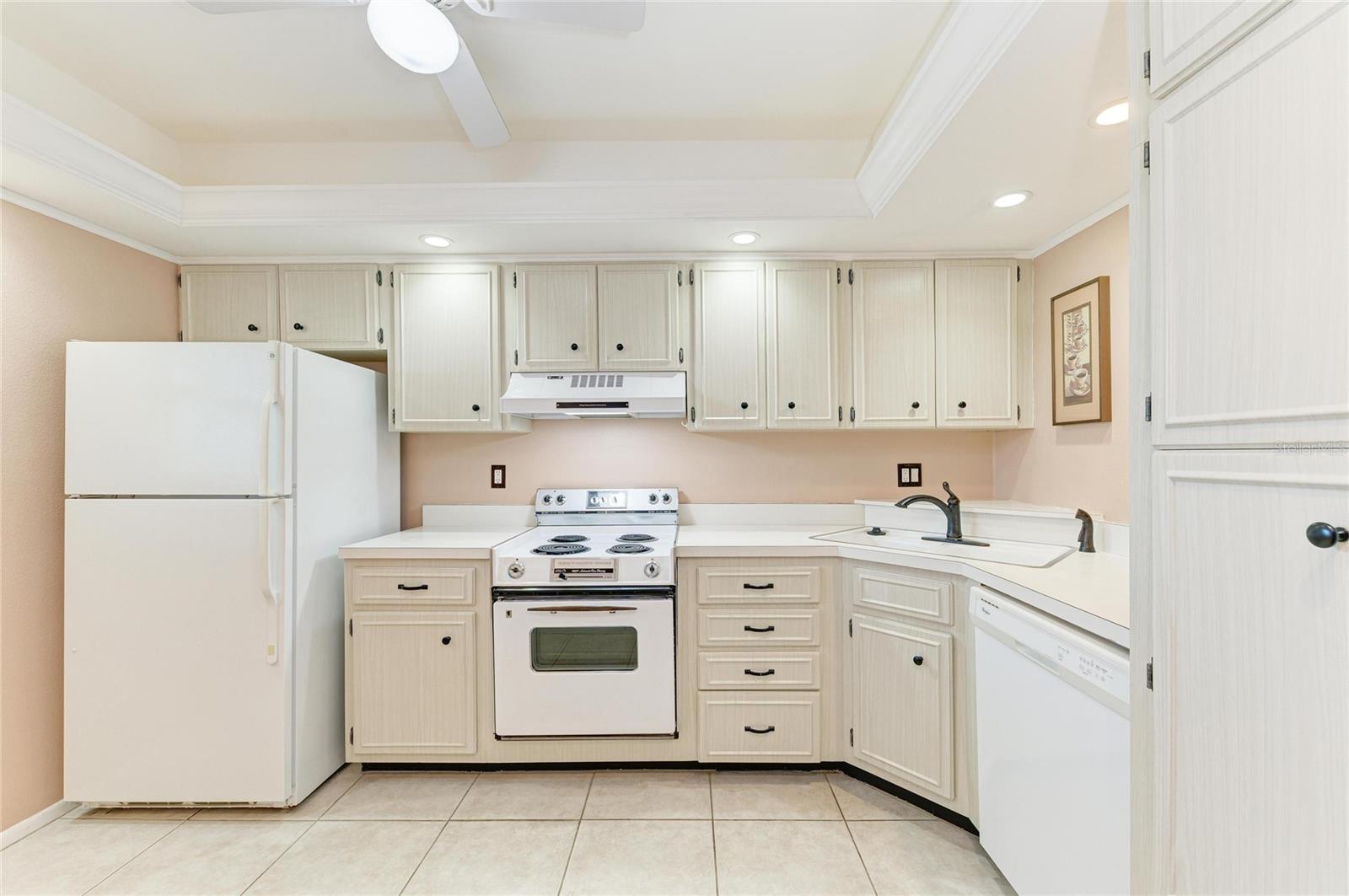 BELLA COSTA II - Residential