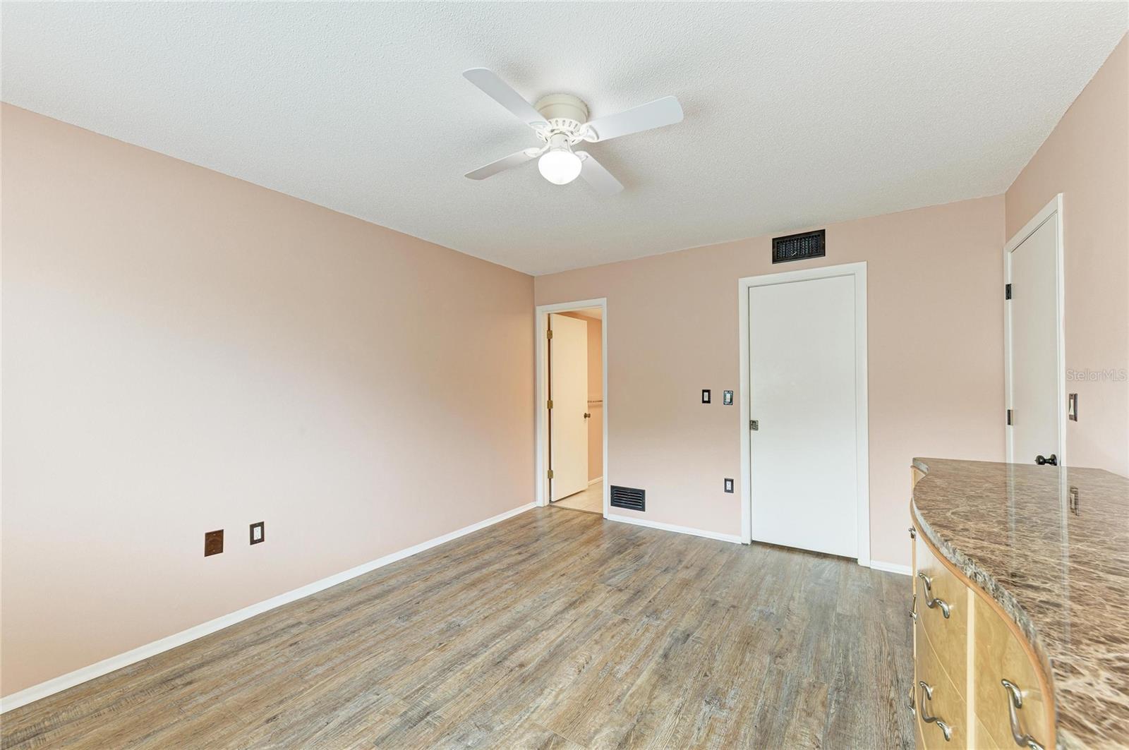BELLA COSTA II - Residential