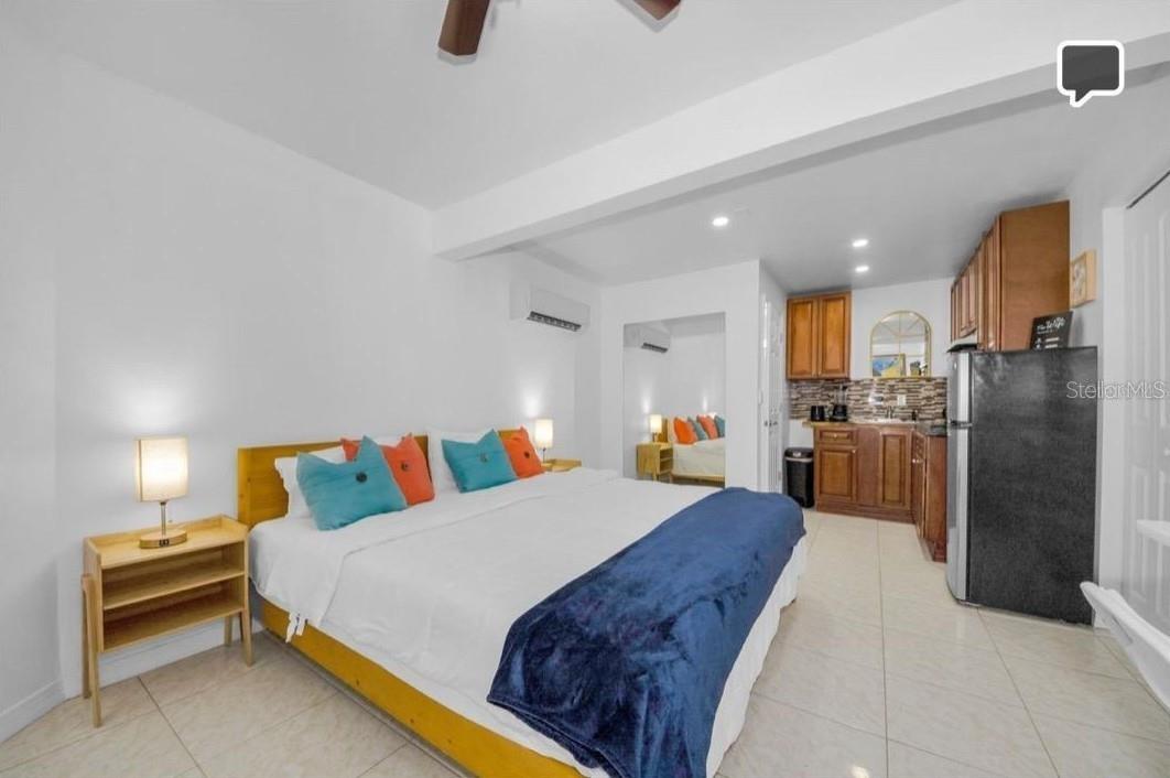 TROPIC SHORES - Residential