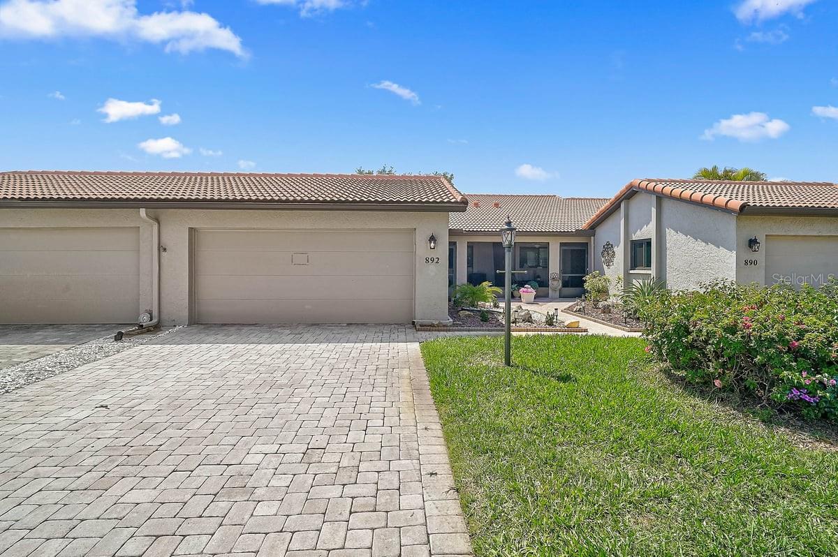 JACARANDA C C VILLAS - Residential