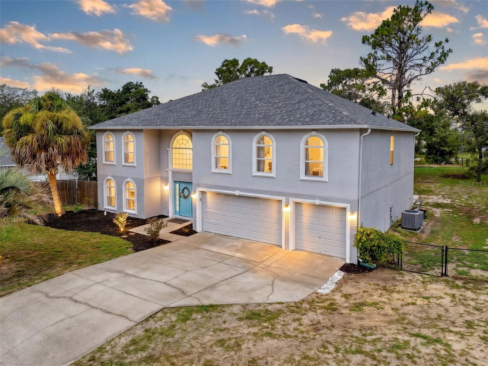 ROYAL HIGHLANDS - Residential