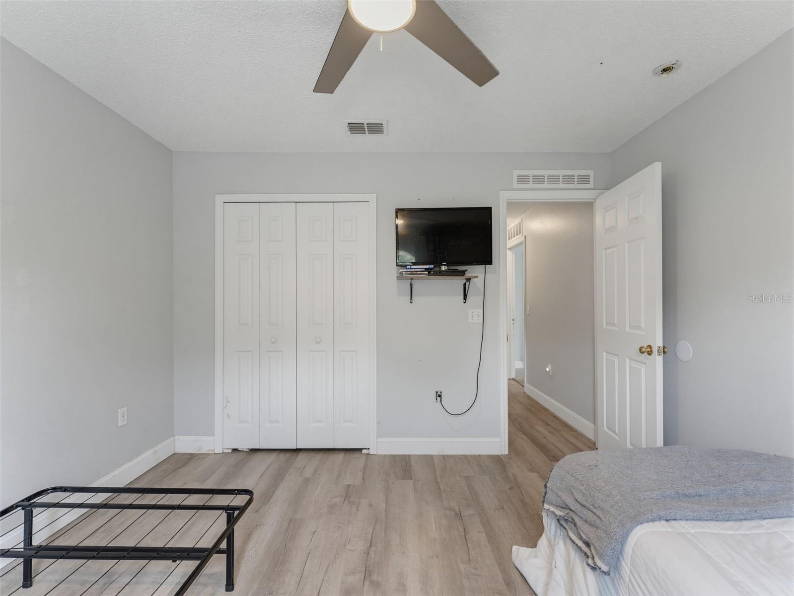 ROYAL HIGHLANDS - Residential