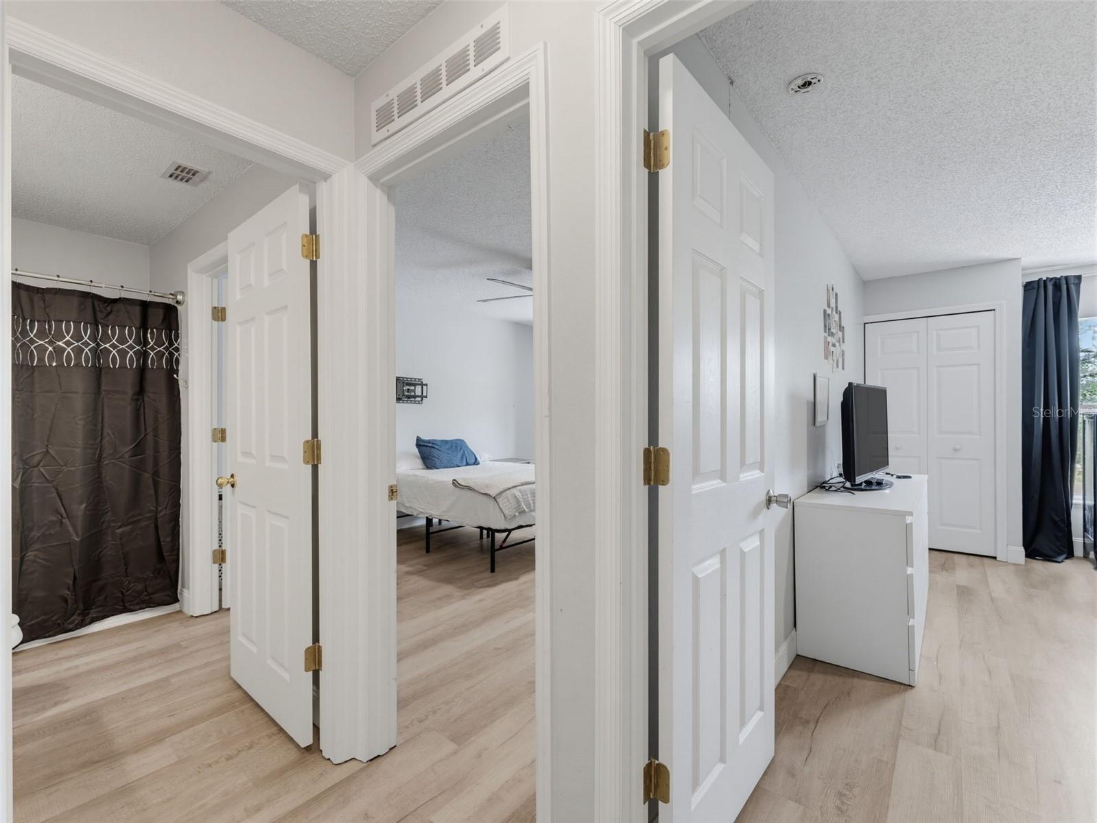 ROYAL HIGHLANDS - Residential