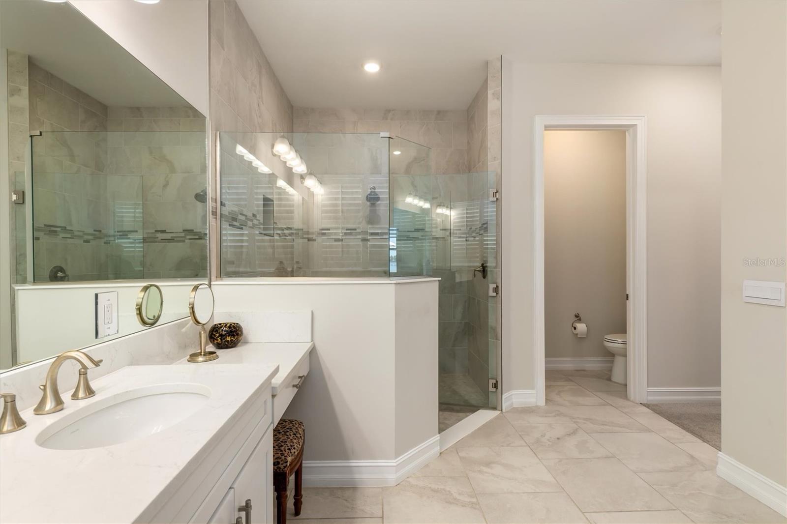 TOSCANA ISLES PH 5 UN 2 - Residential
