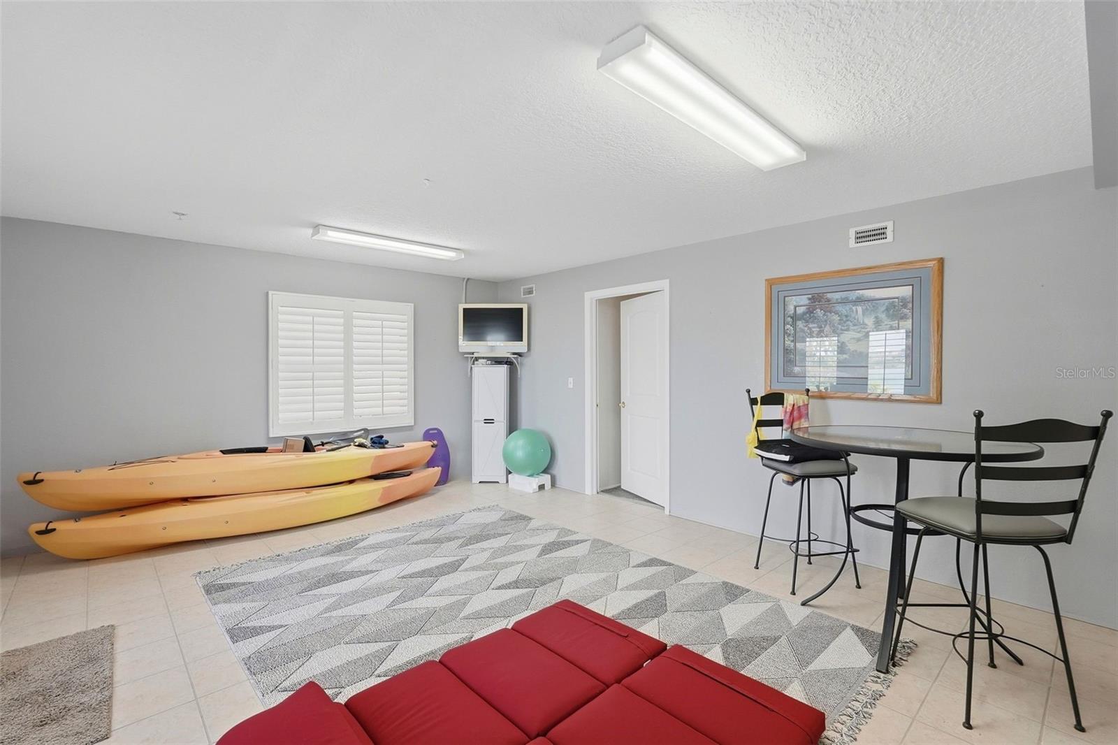 BRIGHTWATER TWNHMS - Residential