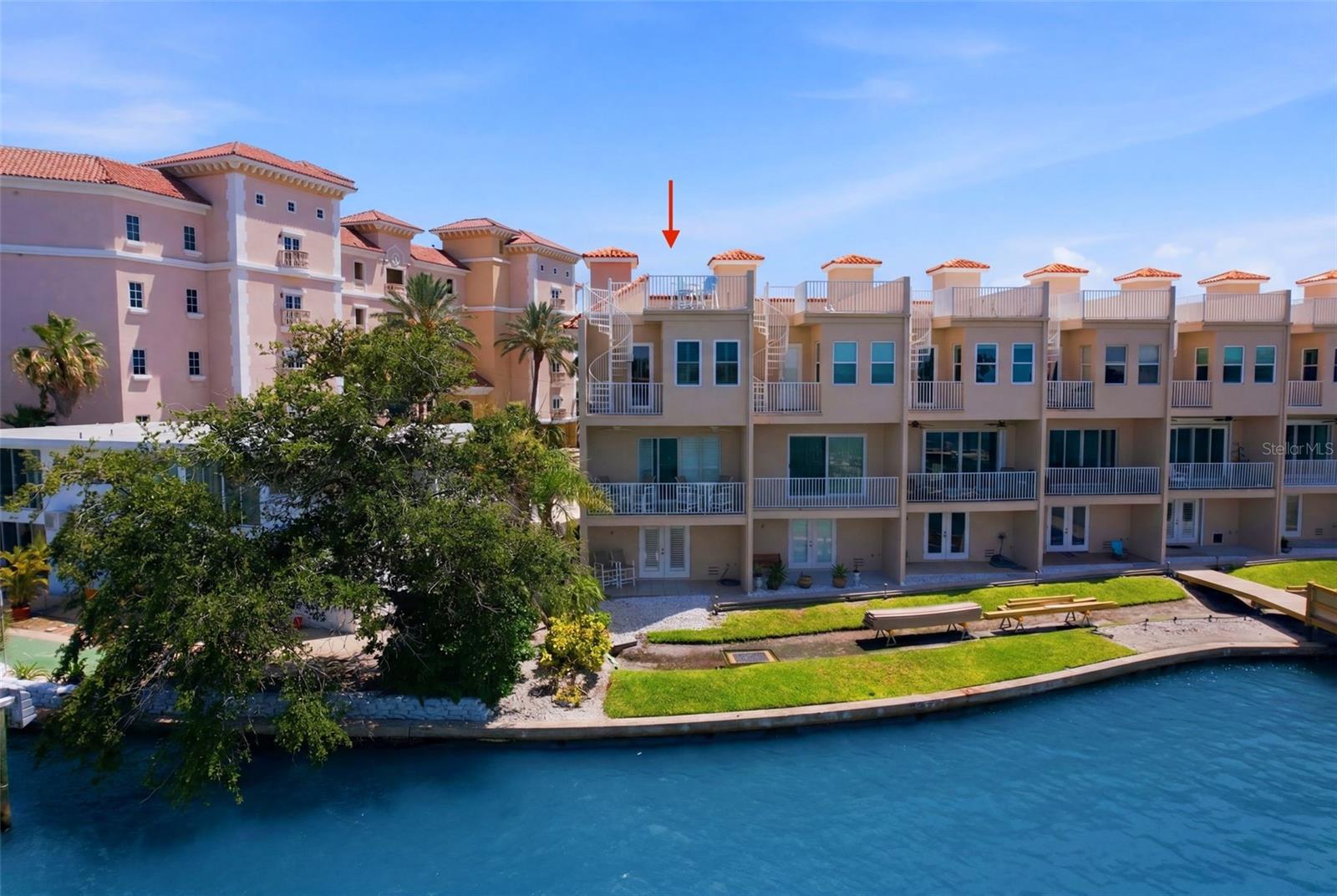BRIGHTWATER TWNHMS - Residential