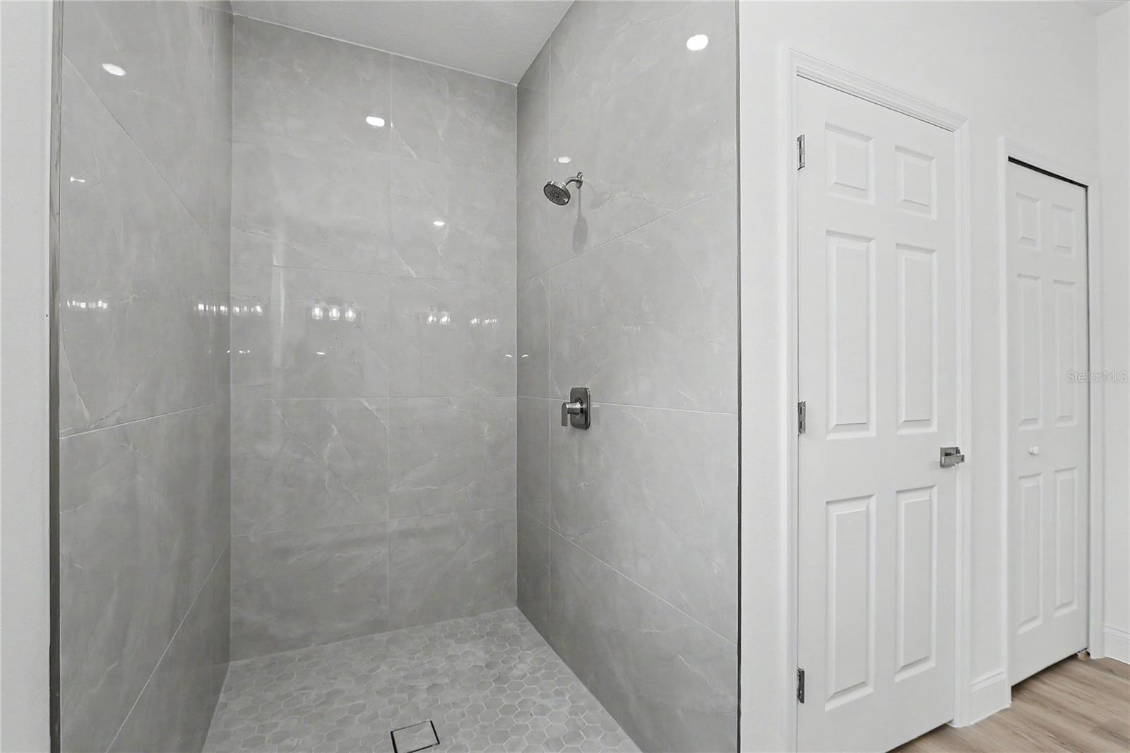 CITRUS SPGS UNIT 11 - Residential