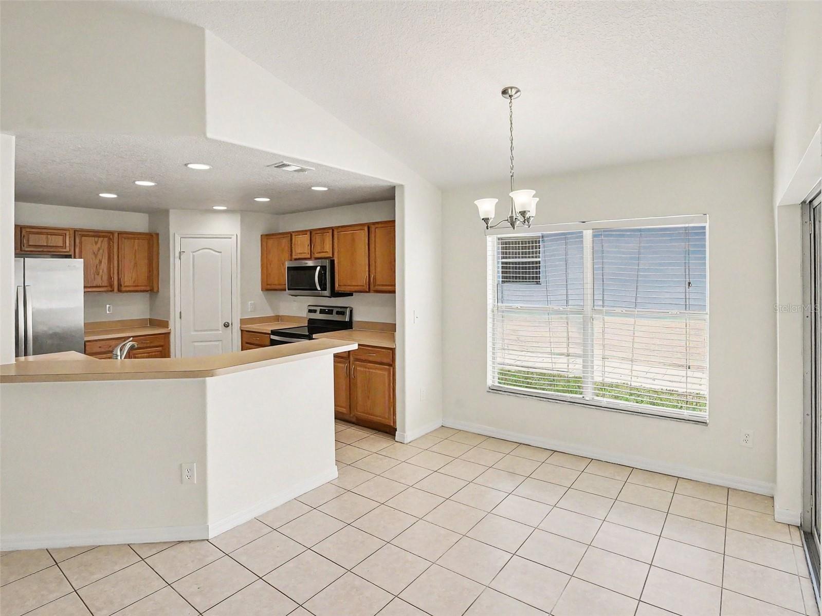 LAKE GLORIA SHORES - Residential