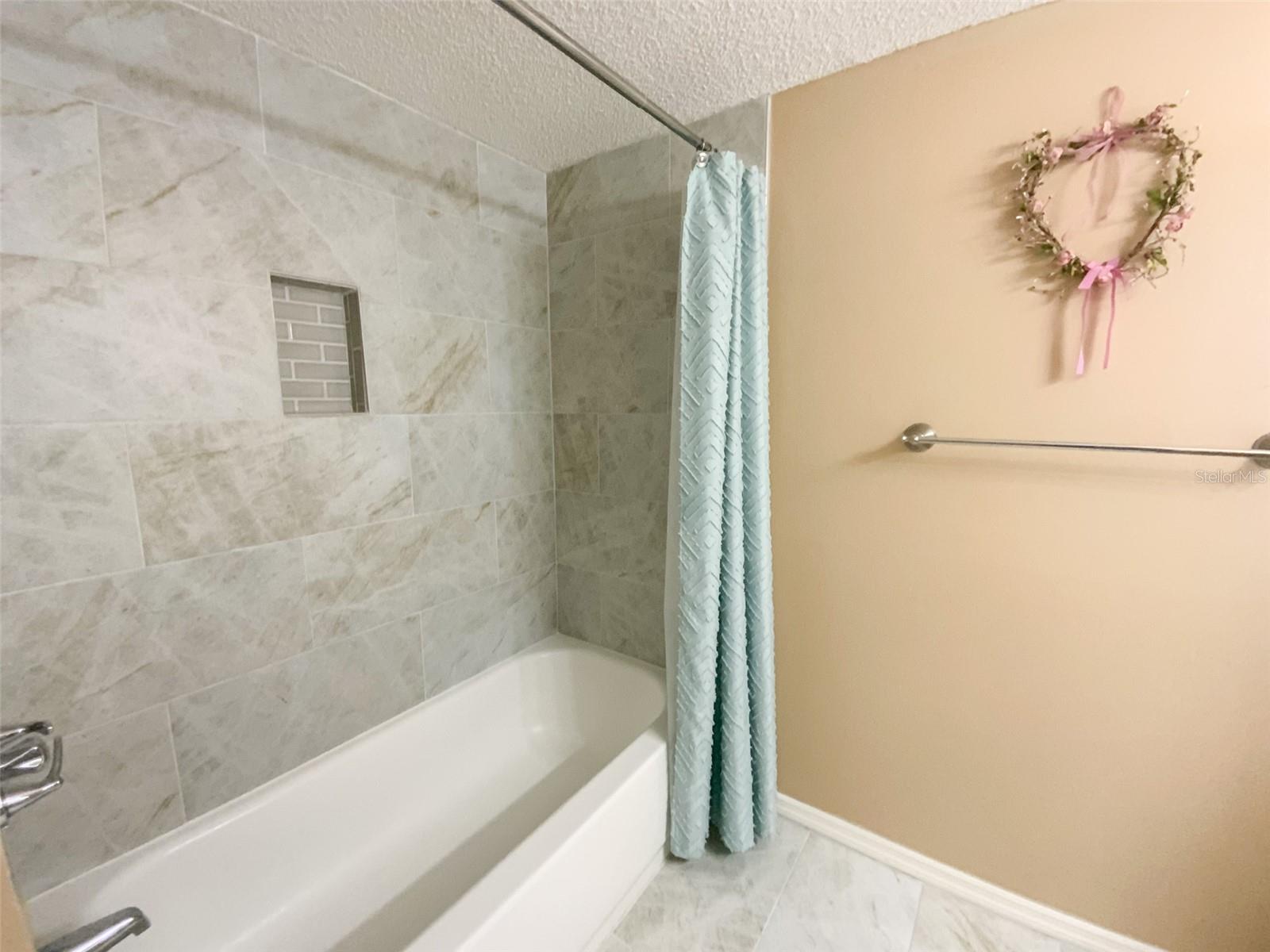 HEATHER RIDGE - Residential