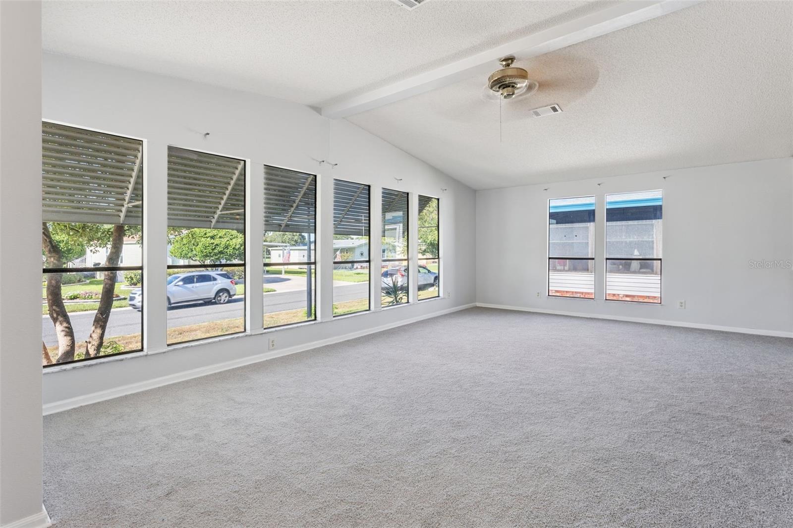 LADY LAKE ORANGE BLOSSOM GARDENS UNIT 07 - Residential
