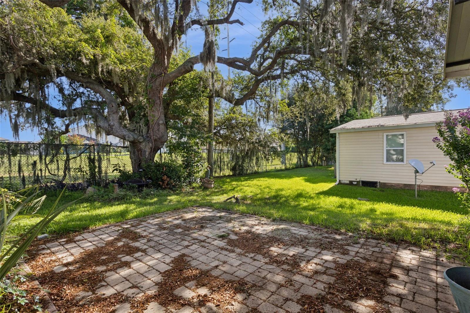 LADY LAKE ORANGE BLOSSOM GARDENS UNIT 07 - Residential