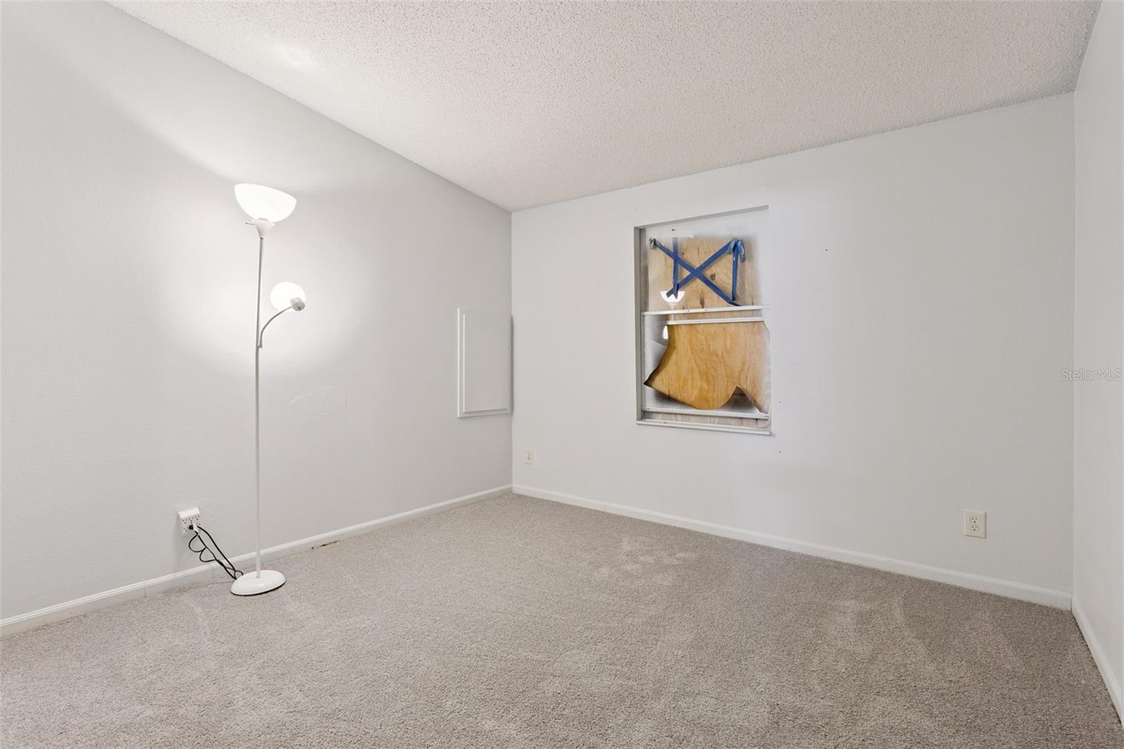 LADY LAKE ORANGE BLOSSOM GARDENS UNIT 07 - Residential
