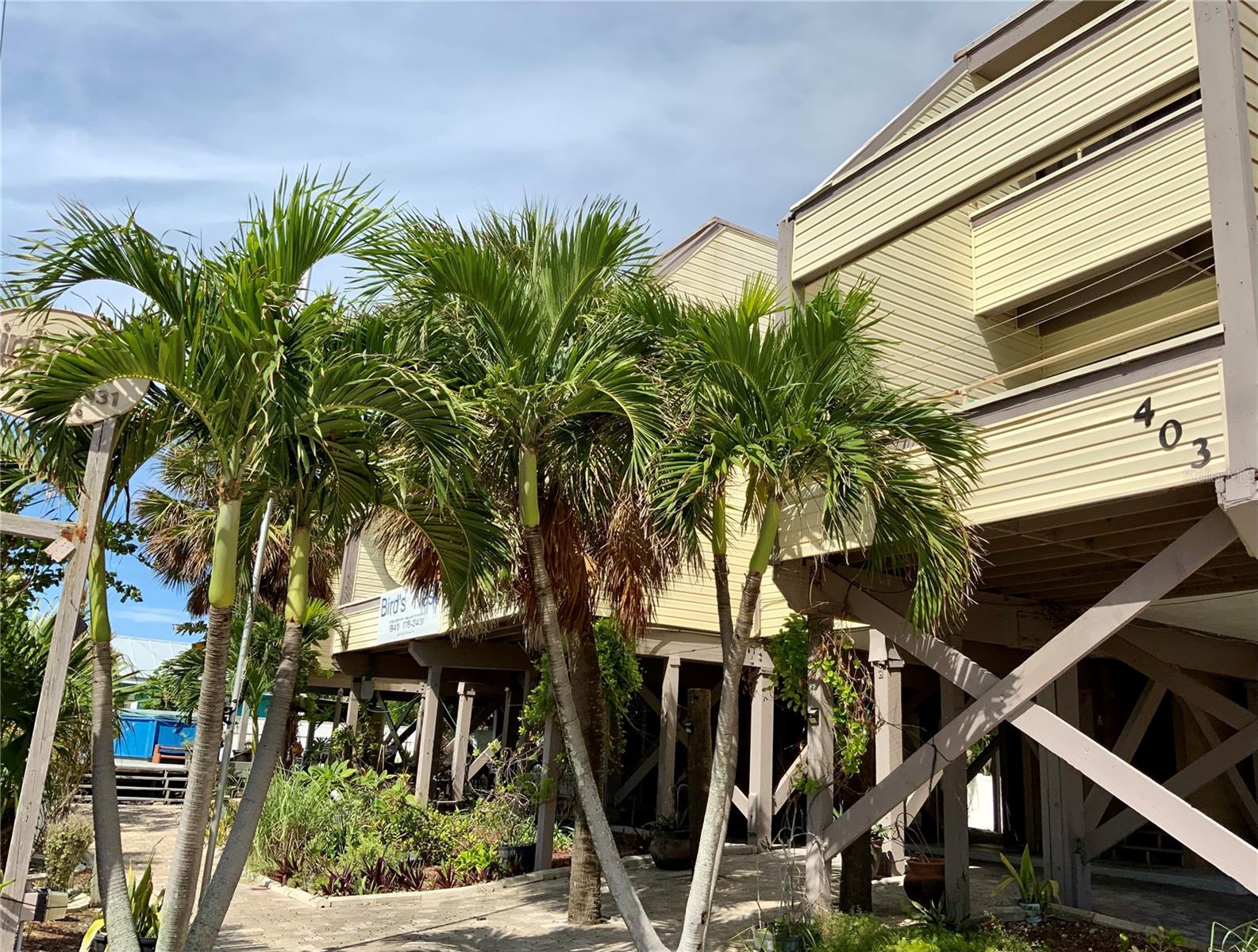 CORTEZ BEACH - Residential Income