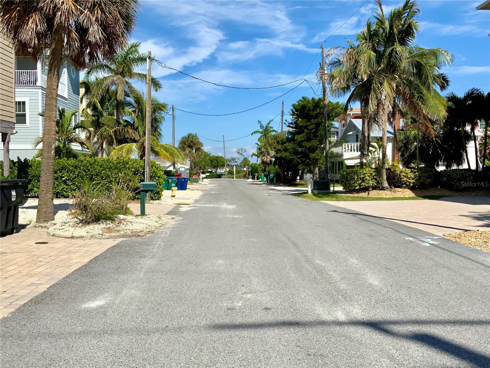 CORTEZ BEACH - Residential Income