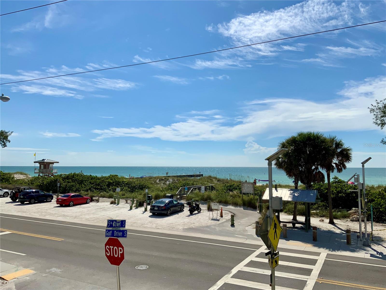 CORTEZ BEACH - Residential Income
