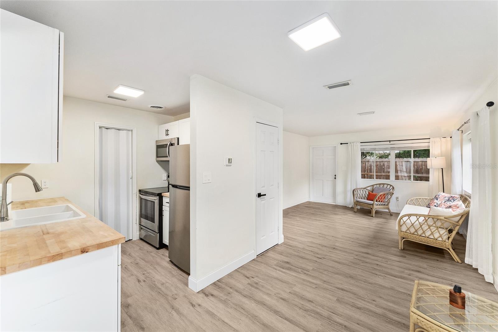 CAROL ESTATES TERRACE - Residential