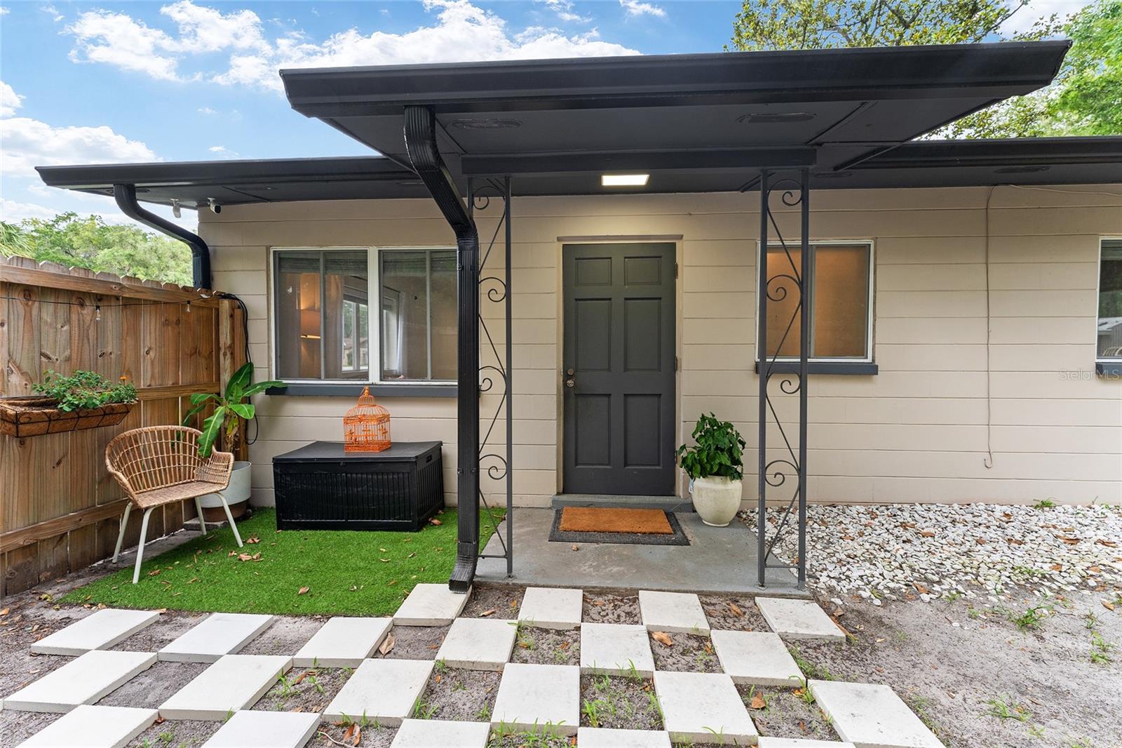 CAROL ESTATES TERRACE - Residential