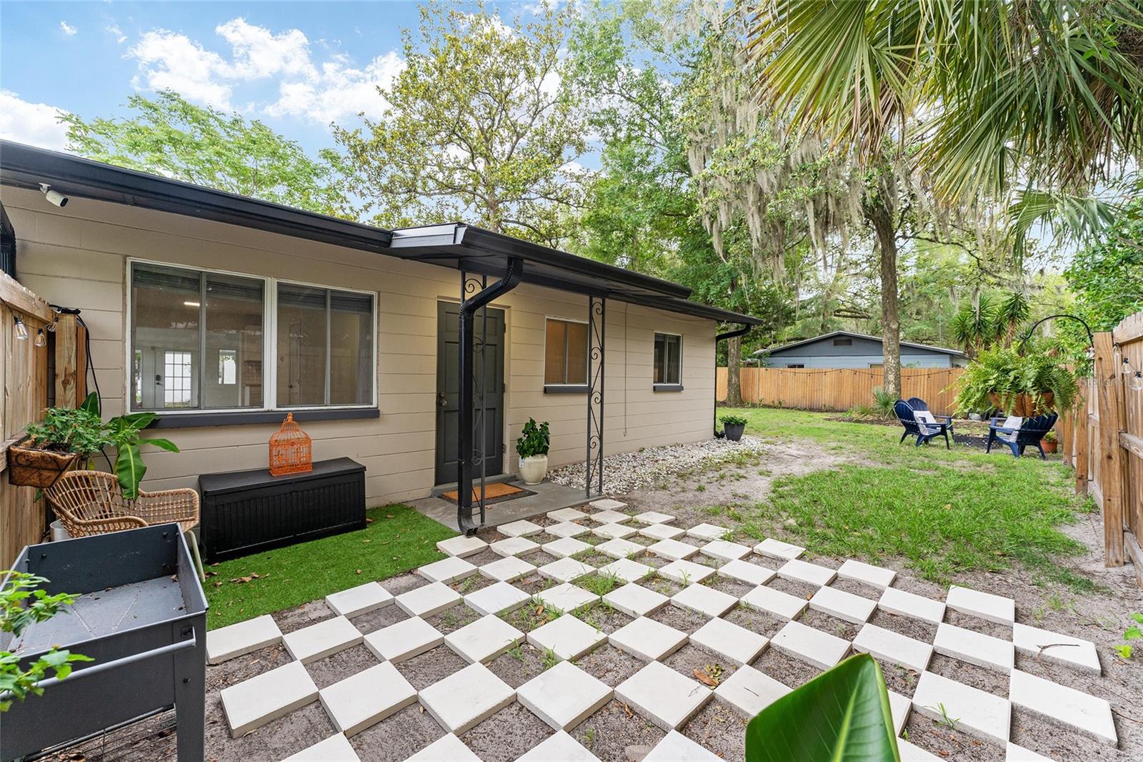 CAROL ESTATES TERRACE - Residential