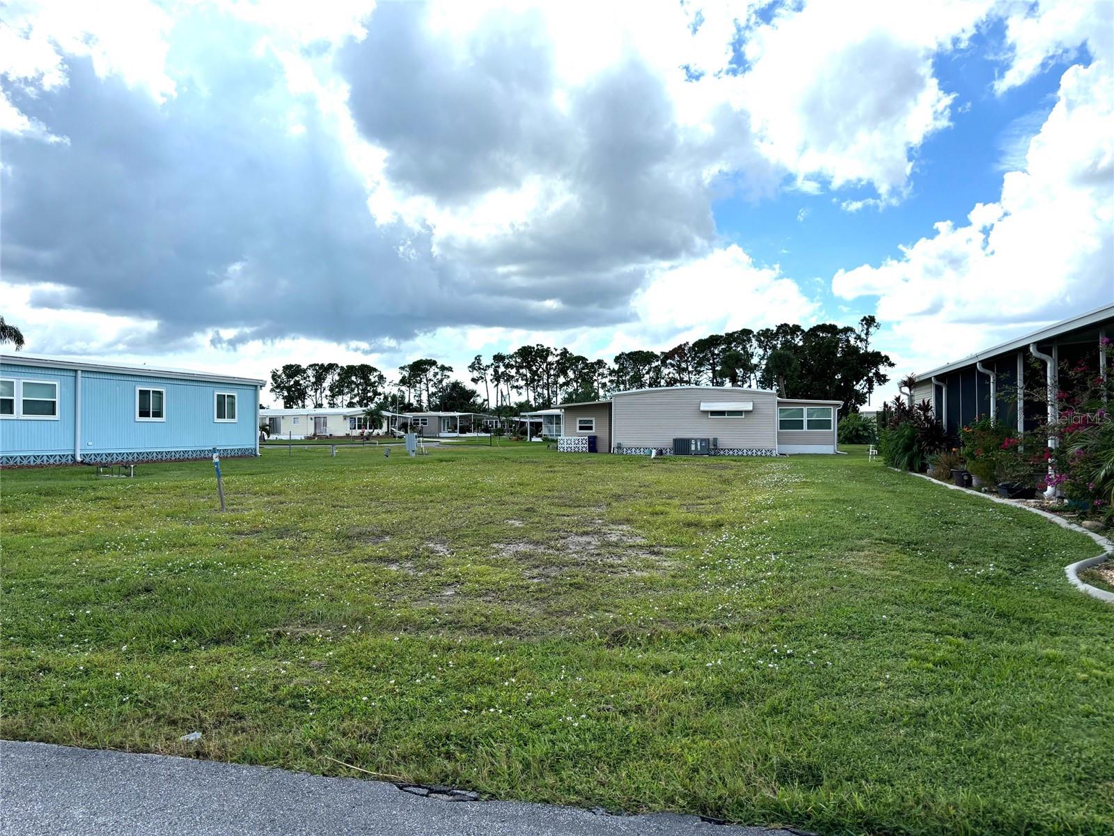 LA CASA MHP CO-OP - Land