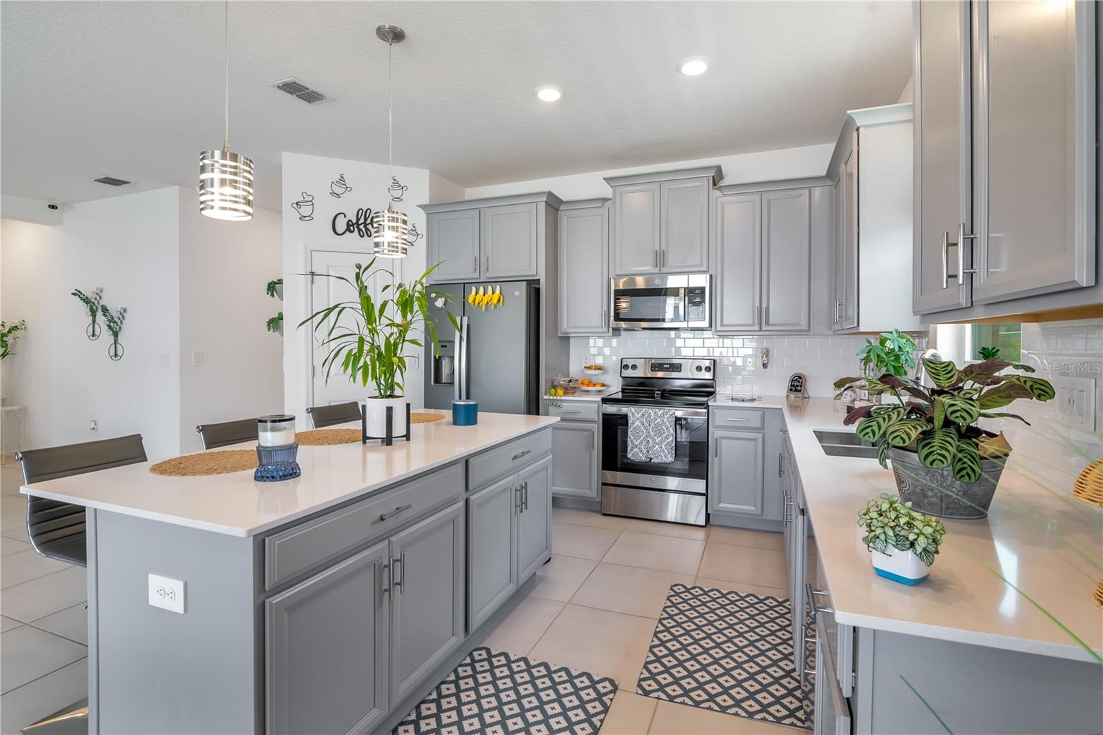 BELLEVUE AT ESTATES - Residential