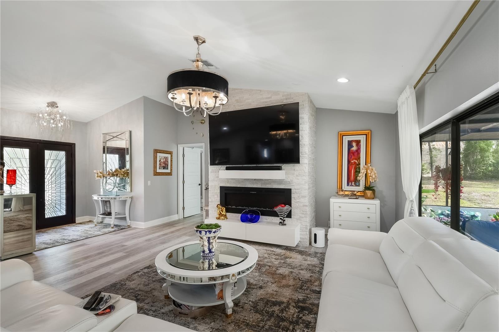 SPRING HILL - Residential