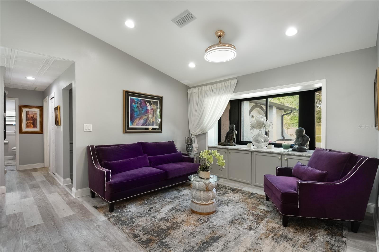 SPRING HILL - Residential