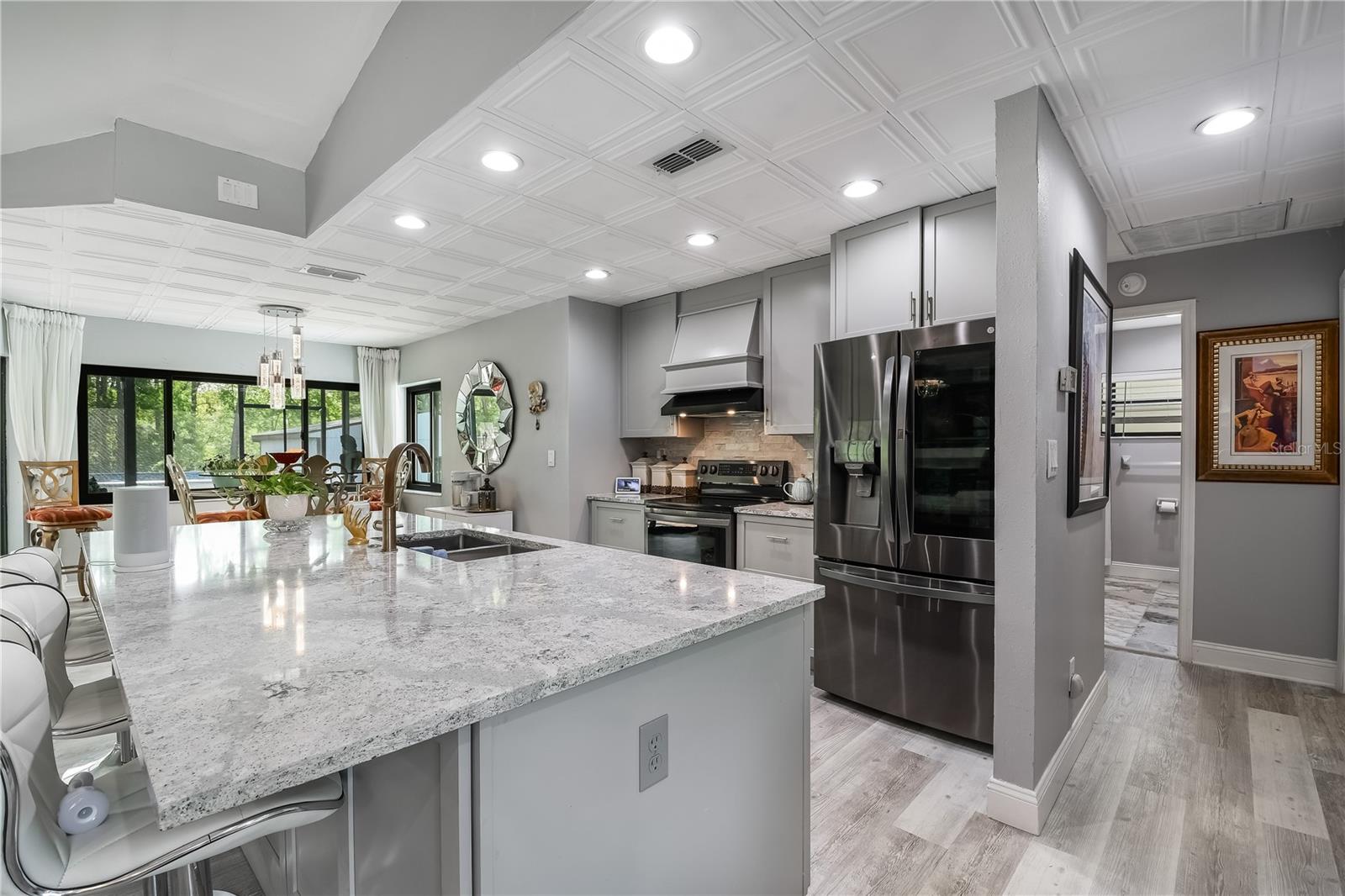 SPRING HILL - Residential