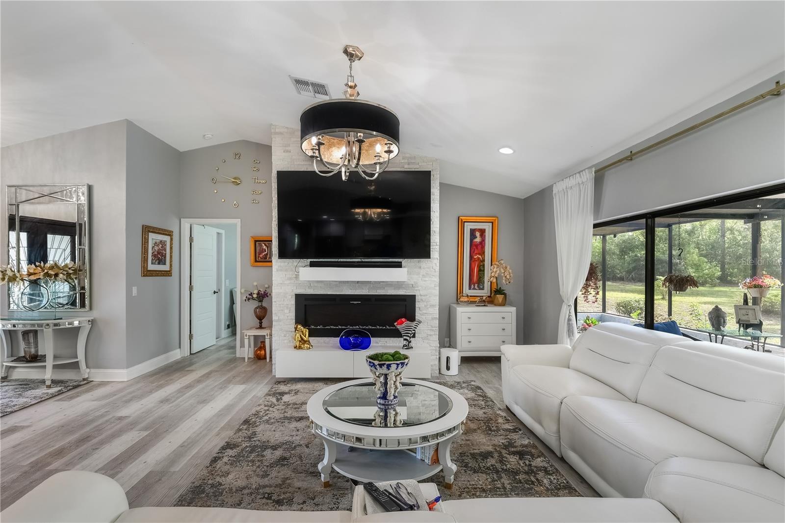 SPRING HILL - Residential
