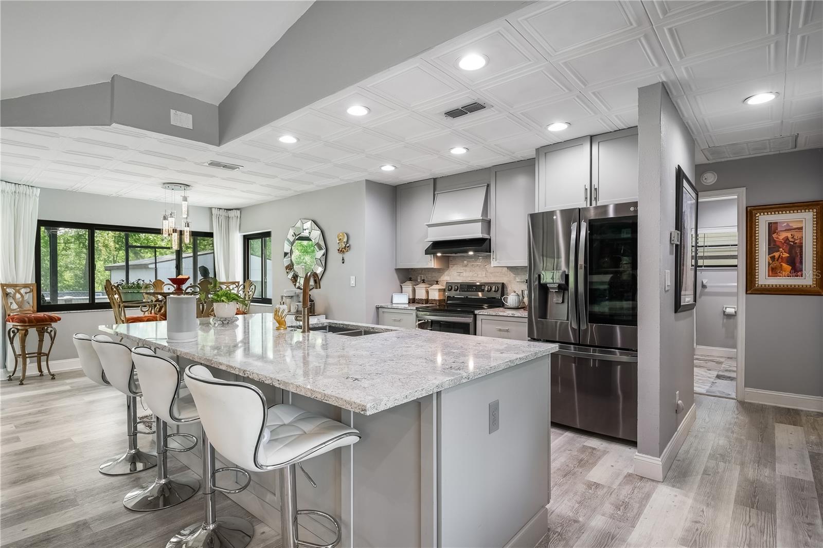 SPRING HILL - Residential