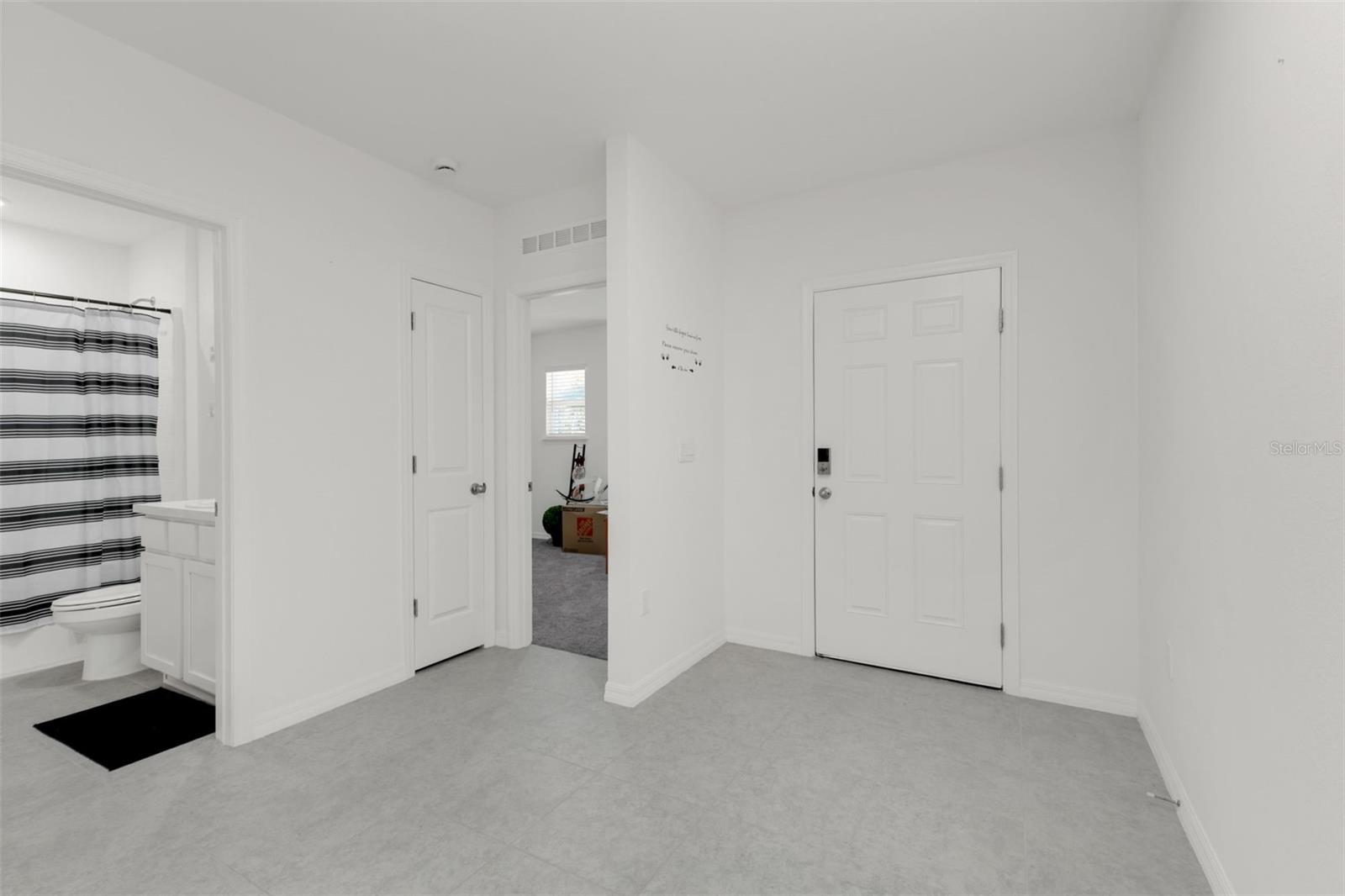 1570 - PORT CHARLOTTE SUB 24 - Residential