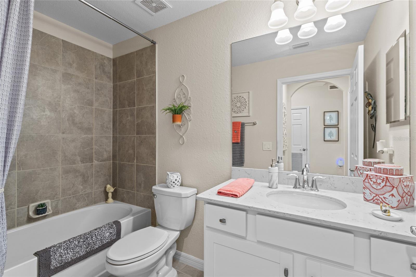 TERRACE V AT LAKEWOOD NATIONAL PH I - Residential