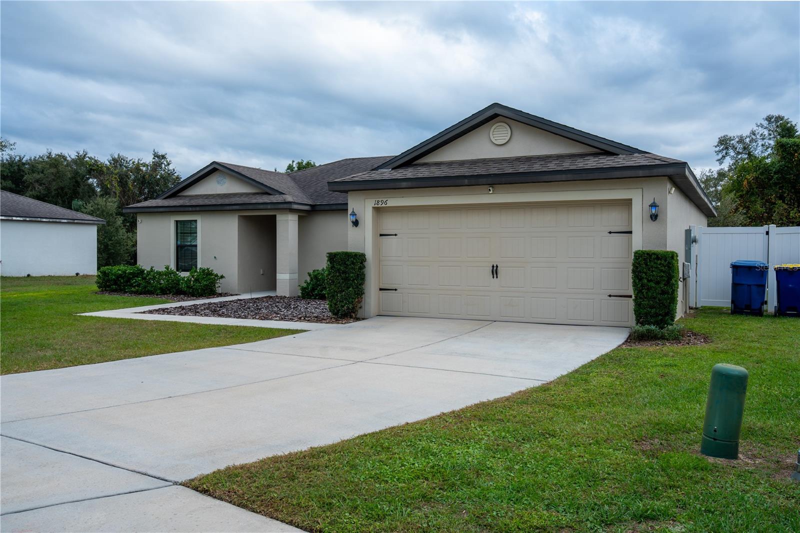 MASCOTTE LAKE JACKSON RIDGE PH 02 - Residential