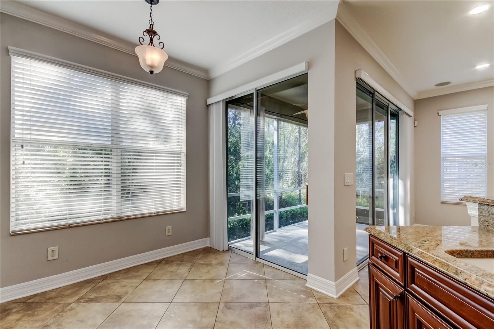 SOUTH HAMPTON - Residential