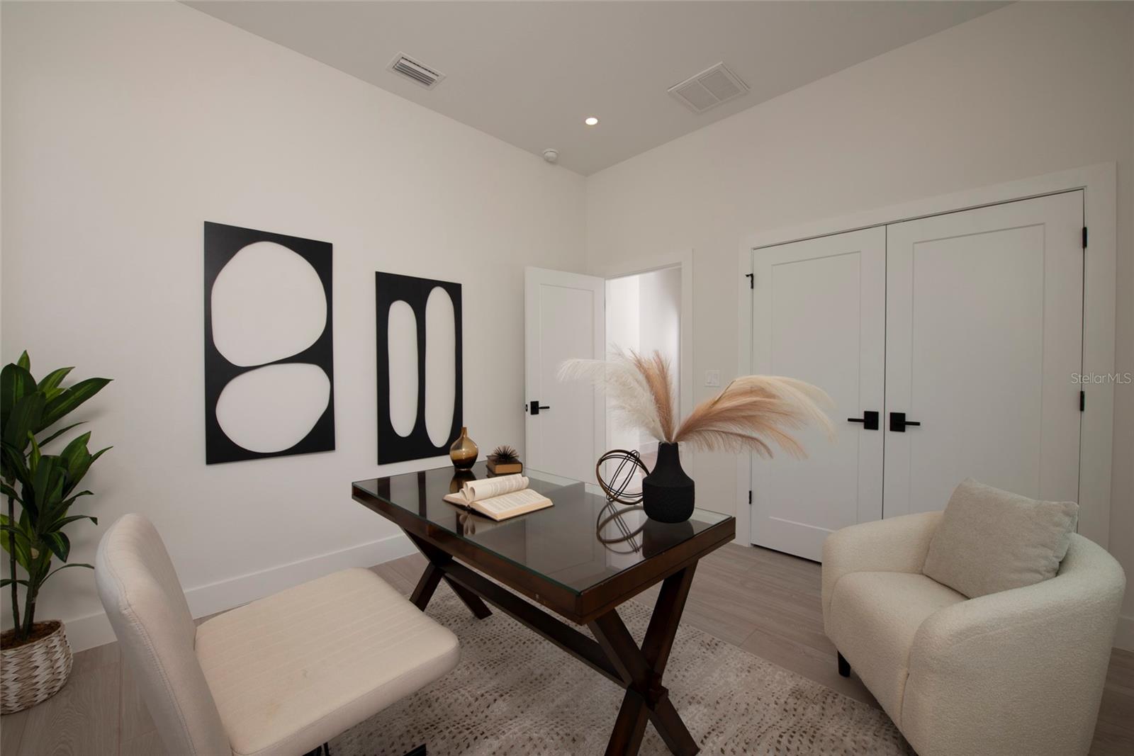 WESTMINSTER PLACE - Residential