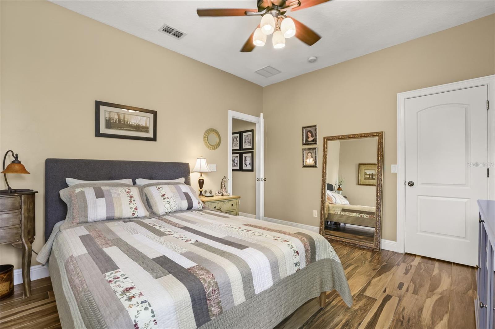 CARDINAL POINTE - Residential