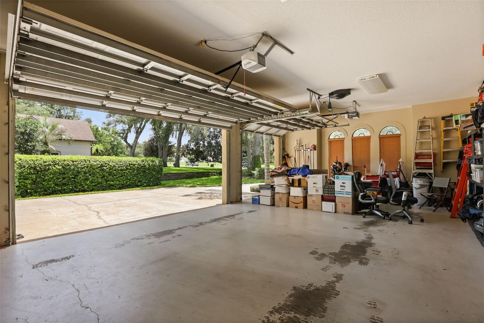 CARDINAL POINTE - Residential
