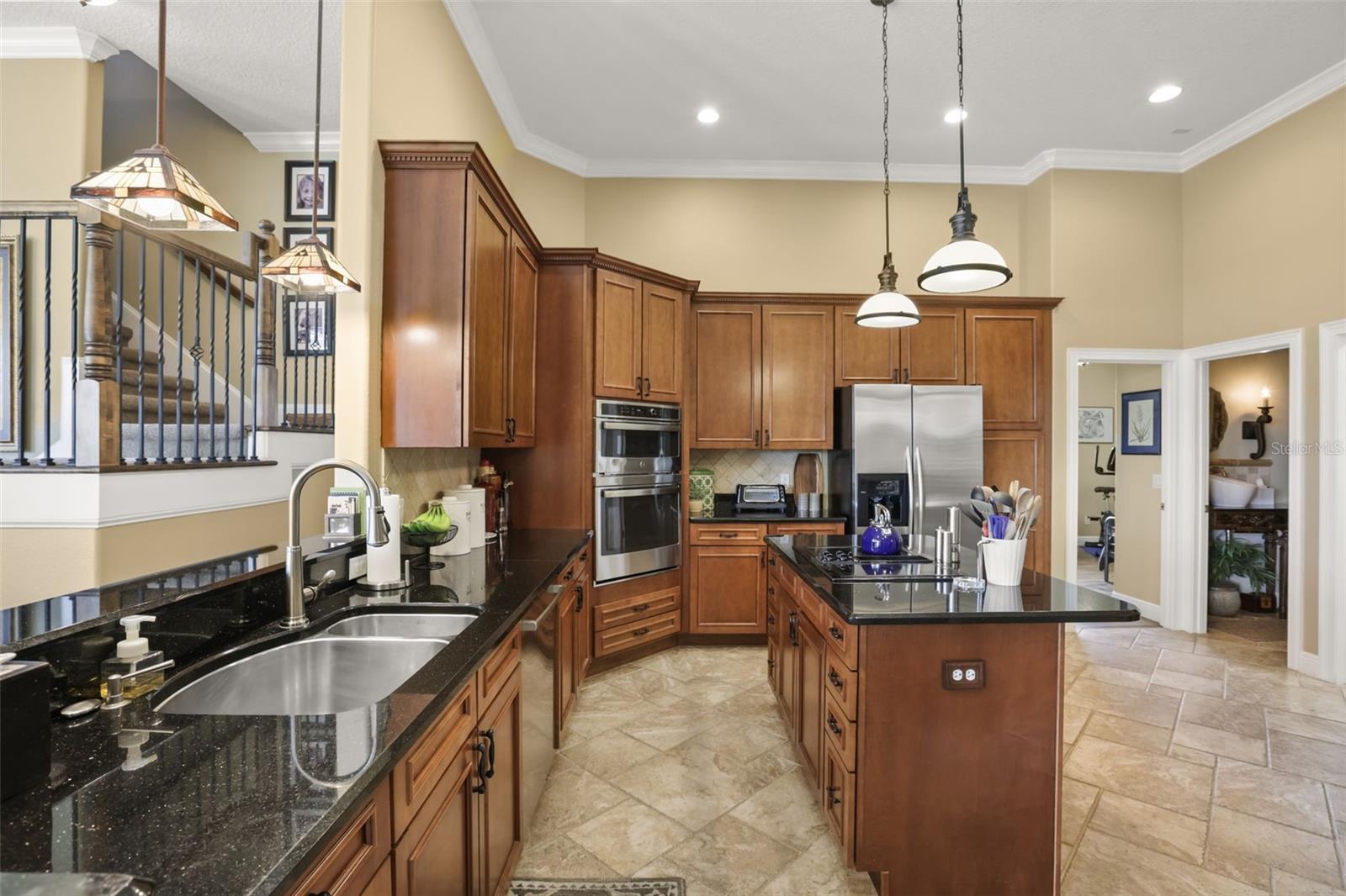 CARDINAL POINTE - Residential
