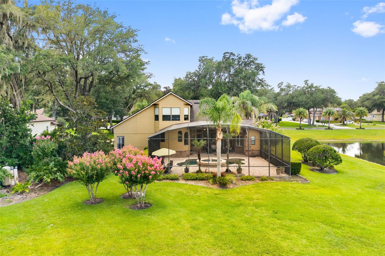 CARDINAL POINTE - Residential