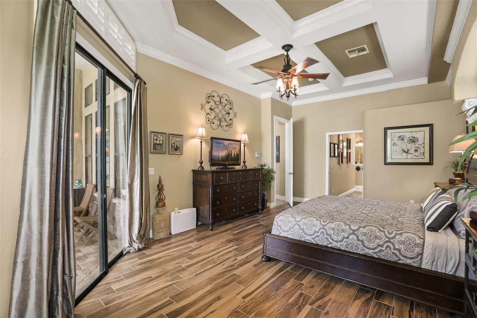 CARDINAL POINTE - Residential