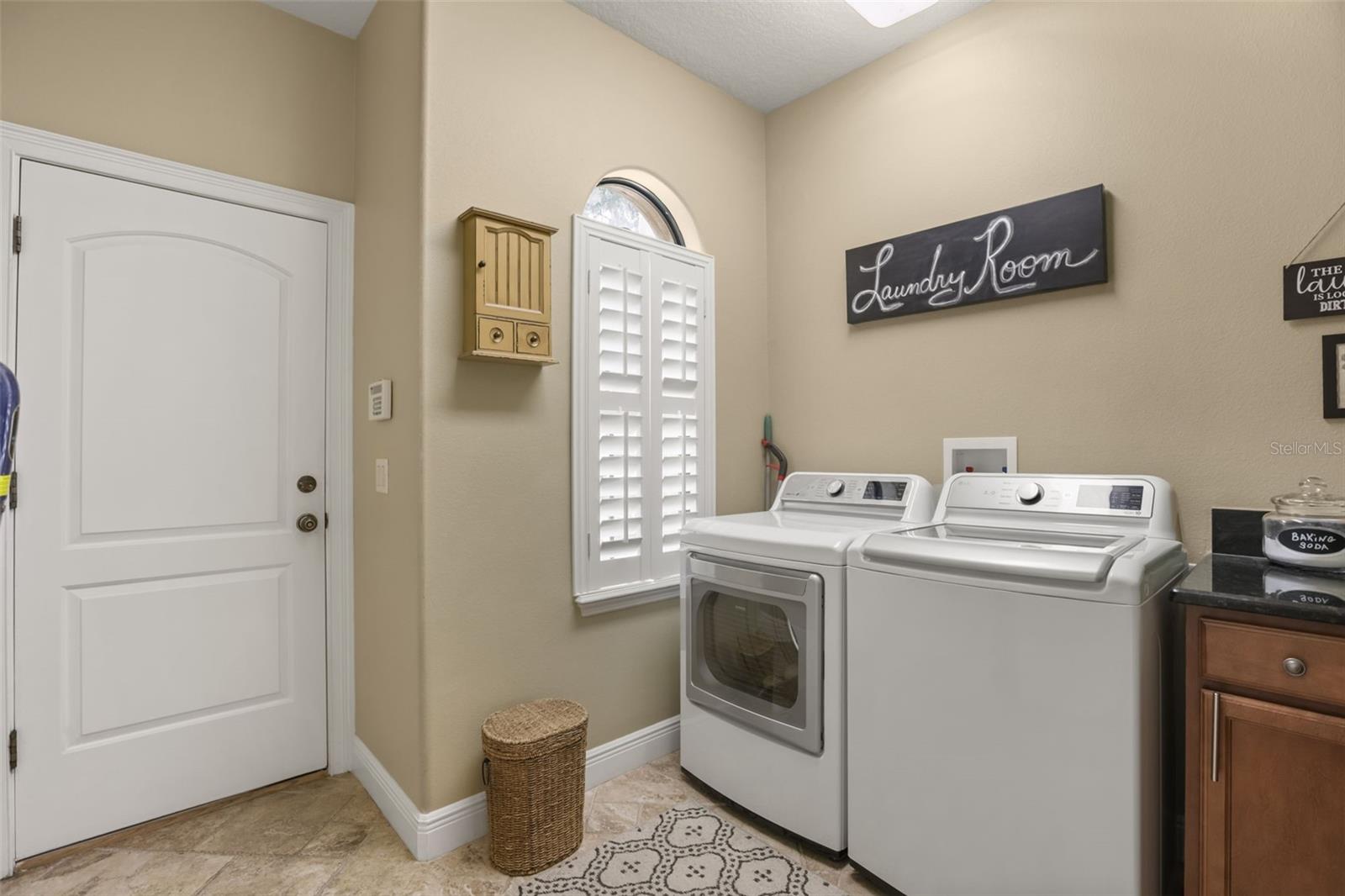 CARDINAL POINTE - Residential