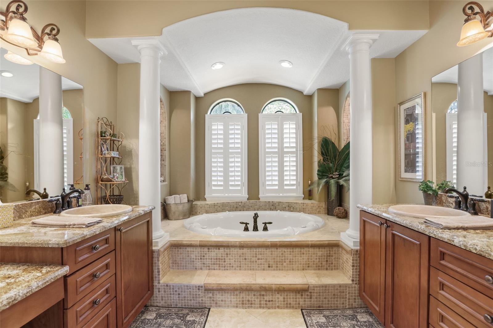 CARDINAL POINTE - Residential