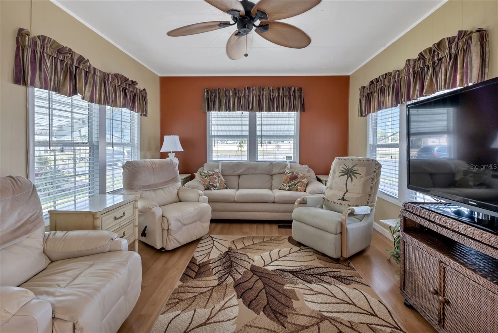RIVER HAVEN MOB HME PARK - Residential