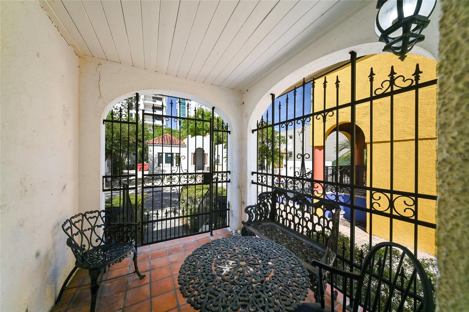 BURNS COURT SUB OF - Residential