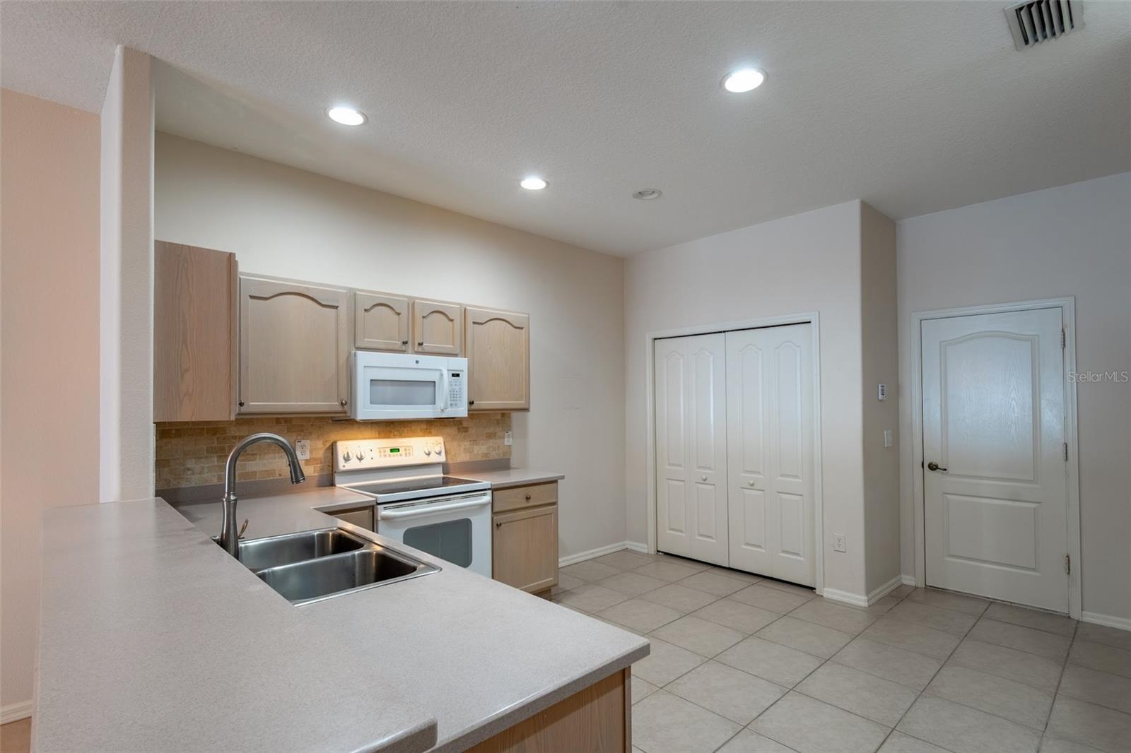OAKSTEAD PRCL 06 - Residential
